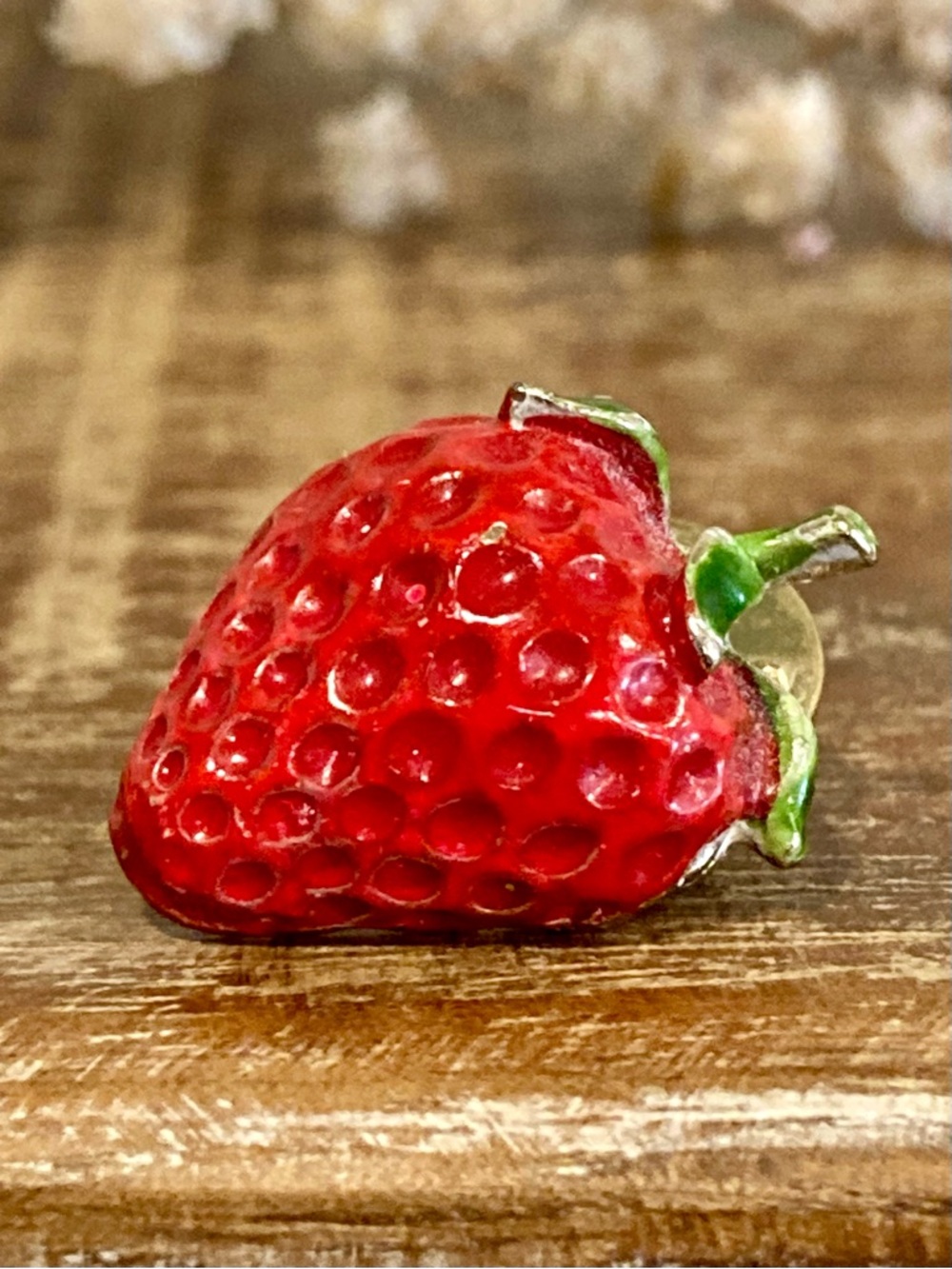 Vintage Ballou Small Red Strawberry Lapel Pin - Picture 3 of 16